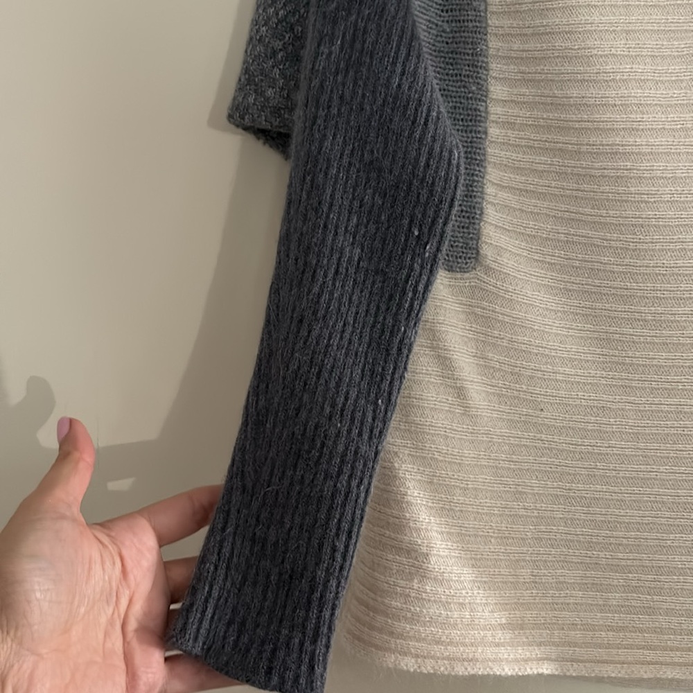 Daniel Cremieux Color Block Sweater - image 4